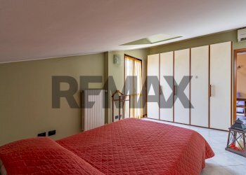 Camera / camera da letto - Bilocale via della pieve
1, Missaglia - foto 13