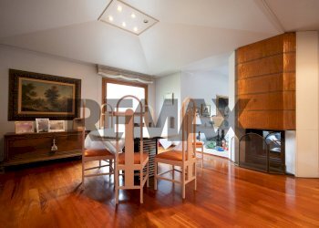 Sala da pranzo - Villa Via Galermo
 
139A, Catania - foto 23