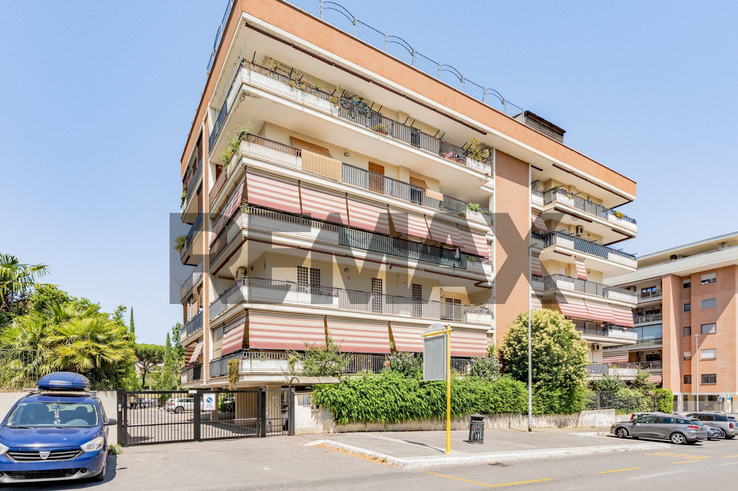 Edificio all\'aperto - Trilocale Via Raoul Chiodelli
 
snc, Roma - foto 1