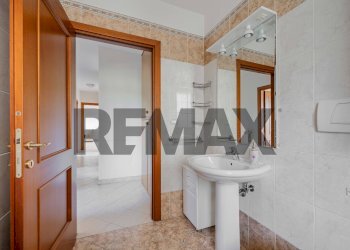 Bagno - Trilocale Via Raoul Chiodelli
snc, Roma - foto 42