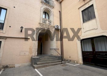 Edificio all\'aperto - Appartamento Via Antonino Di Sangiuliano
 
262, Catania - foto 25