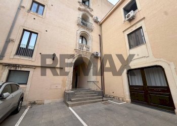 Edificio all\'aperto - Appartamento Via Antonino Di Sangiuliano
 
262, Catania - foto 26