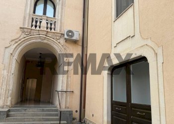 Edificio all\'aperto - Appartamento Via Antonino Di Sangiuliano
 
262, Catania - foto 29