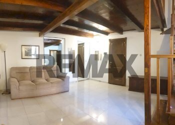 Ricezione / Lobby - Appartamento Viale Vittorio Veneto
 
192, Catania - foto 2