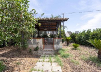 Giardino - Villa VIA PAOLO BORSELLINO
 
16, Augusta - photo 4