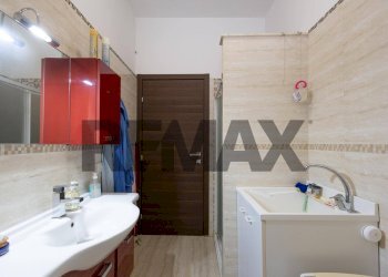 Bagno - Villa VIA PAOLO BORSELLINO
 
16, Augusta - photo 21