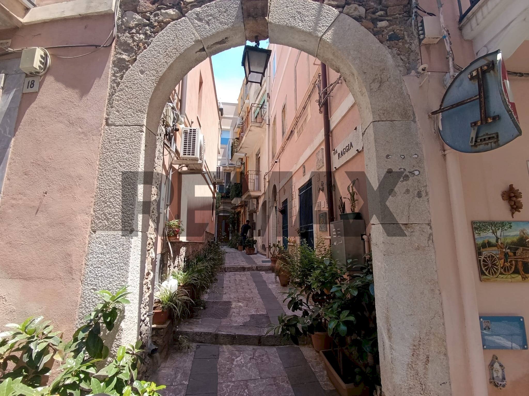 Edificio all\'aperto - Two-room apartment Piazza Raggia
36, Taormina - photo 2