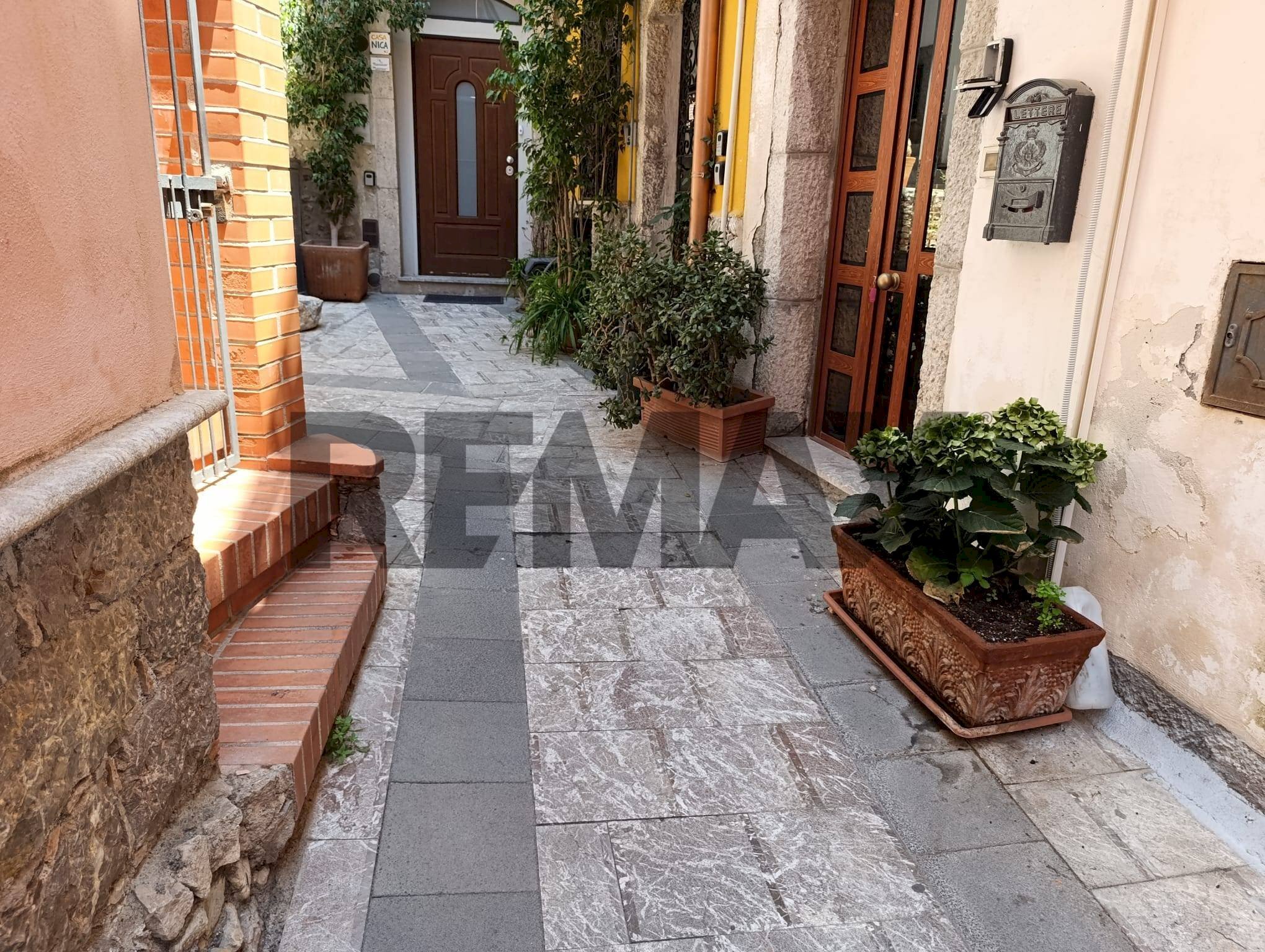 Terrazza - Two-room apartment Piazza Raggia
36, Taormina - photo 3