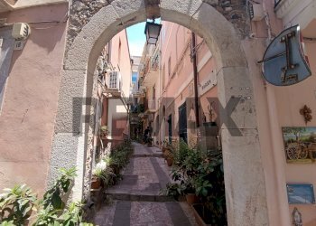 Edificio all\'aperto - Two-room apartment Piazza Raggia
 
36, Taormina - photo 2