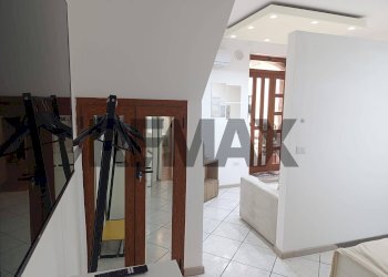 Hall / corridoio - Two-room apartment Piazza Raggia
 
36, Taormina - photo 12