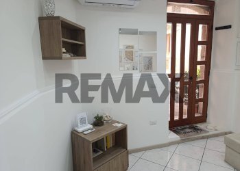 Hall / corridoio - Two-room apartment Piazza Raggia
 
36, Taormina - photo 14
