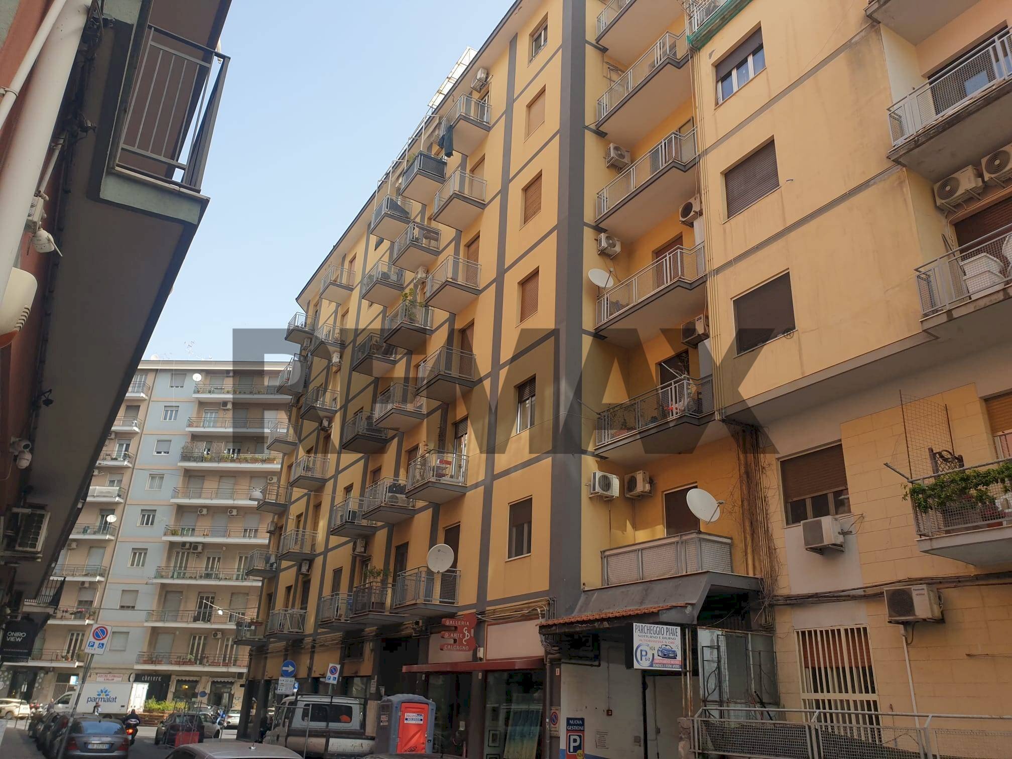 Edificio all\'aperto - Trilocale via piave
 
12, Catania - foto 1