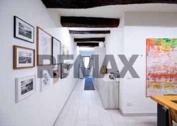 Hall / corridoio - Trilocale Via Gilberto Govi
 
16, Mantova - foto 1