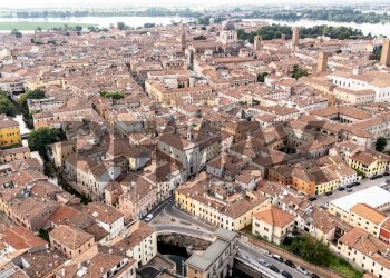 Edificio all\'aperto - Trilocale Via Gilberto Govi
 
16, Mantova - foto 37