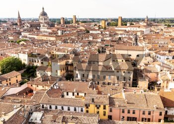 Edificio all\'aperto - Trilocale Via Gilberto Govi
 
16, Mantova - foto 42