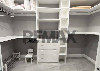 Cabina armadio - Three-room apartment viale colli aminei
10, Napoli - photo 18