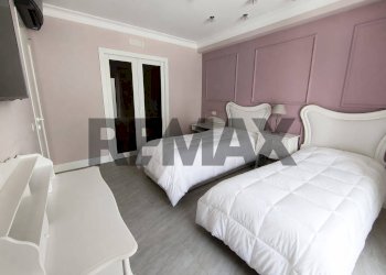 Camera / camera da letto - Three-room apartment viale colli aminei
10, Napoli - photo 21