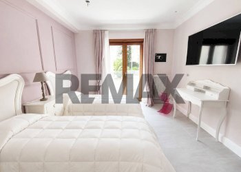 Camera / camera da letto - Three-room apartment viale colli aminei
10, Napoli - photo 22