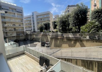 Edificio all\'aperto - Three-room apartment viale colli aminei
10, Napoli - photo 29