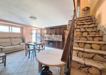 Sala da pranzo - Three-room apartment via Ponte Annibale
 
2, Capua - photo 7
