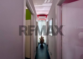 Hall / corridoio - Negozio Via Adolfo Omodeo
106, Napoli - foto 13