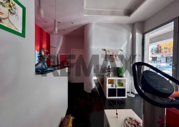 Soggiorno - Negozio Via Adolfo Omodeo
106, Napoli - foto 19