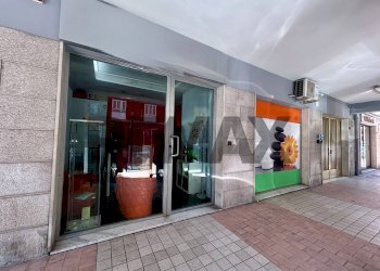 Ricezione / Lobby - Negozio Via Adolfo Omodeo
106, Napoli - foto 31