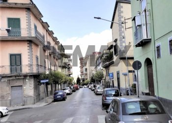 Edificio all\'aperto - Two-room apartment via Sant'Eligio
 
13, Sant'Anastasia - photo 4