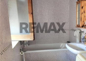 Bagno - Two-room apartment via Sant'Eligio
 
13, Sant'Anastasia - photo 9