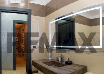 Bagno - Quadrilocale via Della Stadera
 
86, Napoli - foto 12