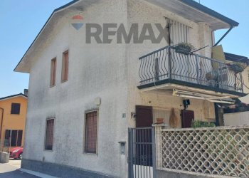 Casa all\'aperto - Casa semi indipendente via municpio vecchio
 
94, Vistarino - foto 3