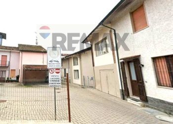 Edificio all\'aperto - Casa semi indipendente via municpio vecchio
 
94, Vistarino - foto 10
