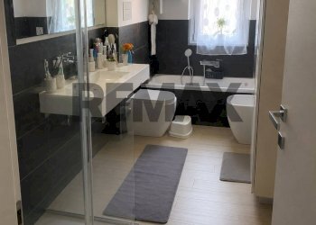 Bagno - Trilocale Via Gramsci
 
37, Pavia - foto 11
