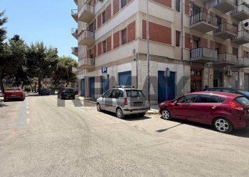 Edificio all\'aperto - Box Piazza Medaglie D'oro
 
4, Foggia - foto 4