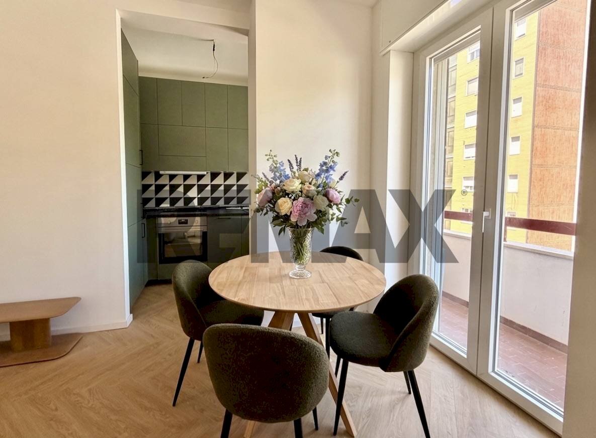 Sala da pranzo - Bilocale Piazzale Lugano
 
9, Milano - foto 1