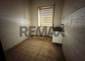 Stanza vuota - Bilocale Via Virgilio Zangrilli
 
5, Minturno - foto 5