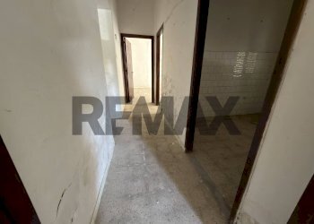 Hall / corridoio - Bilocale Via Virgilio Zangrilli
 
5, Minturno - foto 7
