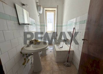 Bagno - Bilocale Via Virgilio Zangrilli
 
5, Minturno - foto 11