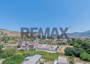 Vista delle montagne - Three-room apartment Via Parrini
 
3/A2, Palermo - photo 10