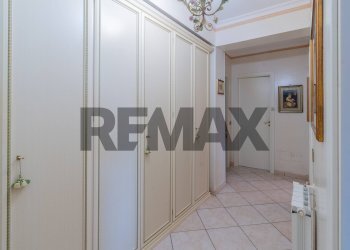 Hall / corridoio - Three-room apartment Via Parrini
 
3/A2, Palermo - photo 11