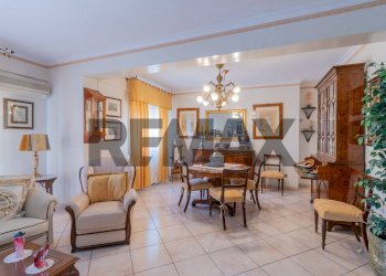 Sala da pranzo - Three-room apartment Via Parrini
 
3/A2, Palermo - photo 26