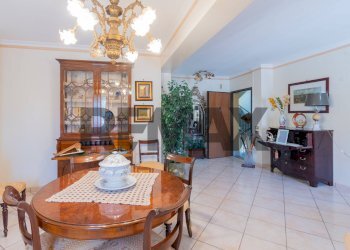 Sala da pranzo - Three-room apartment Via Parrini
 
3/A2, Palermo - photo 28