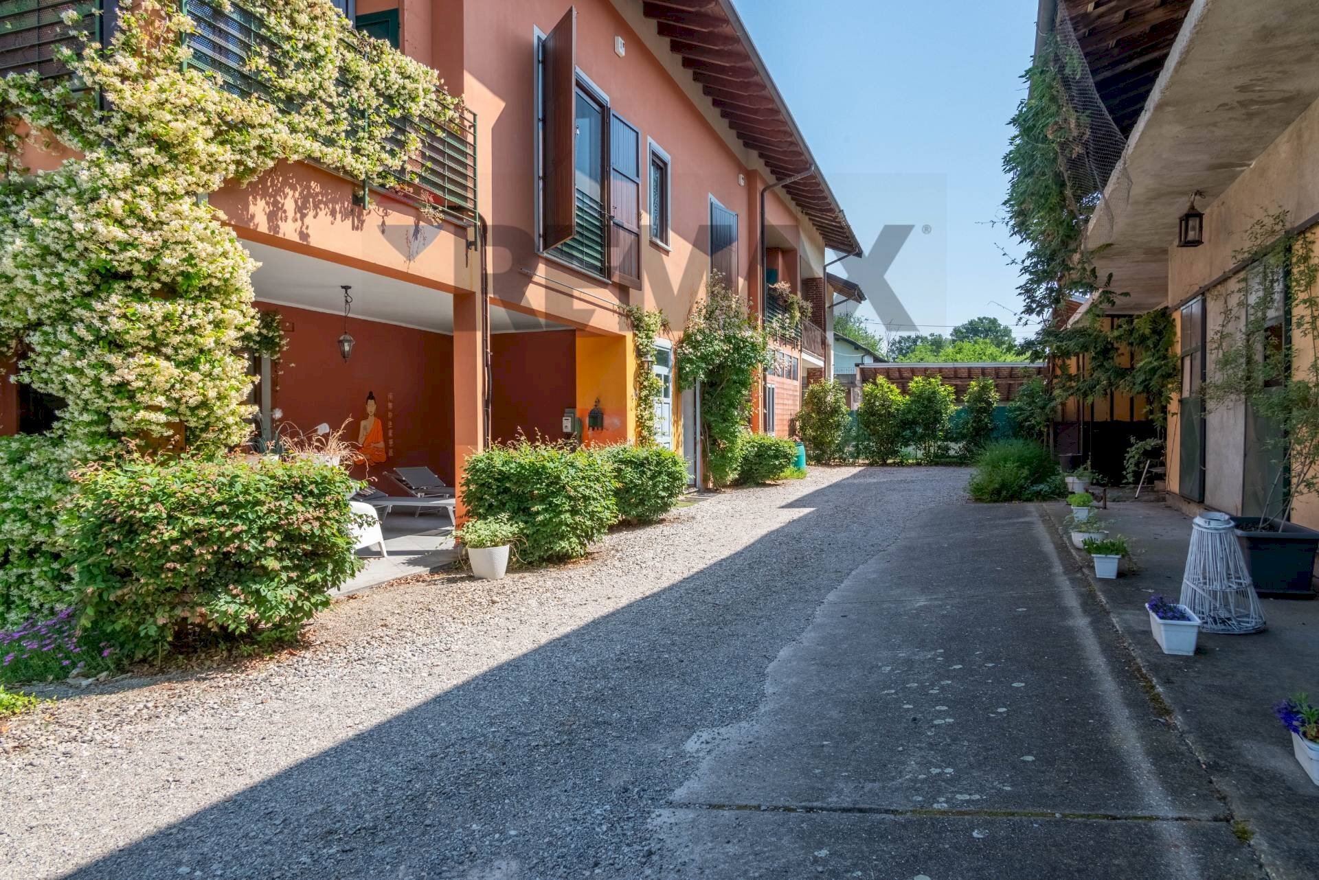Casa all\'aperto - Casa indipendente via Beati
 
156, Castelletto Sopra Ticino - foto 1