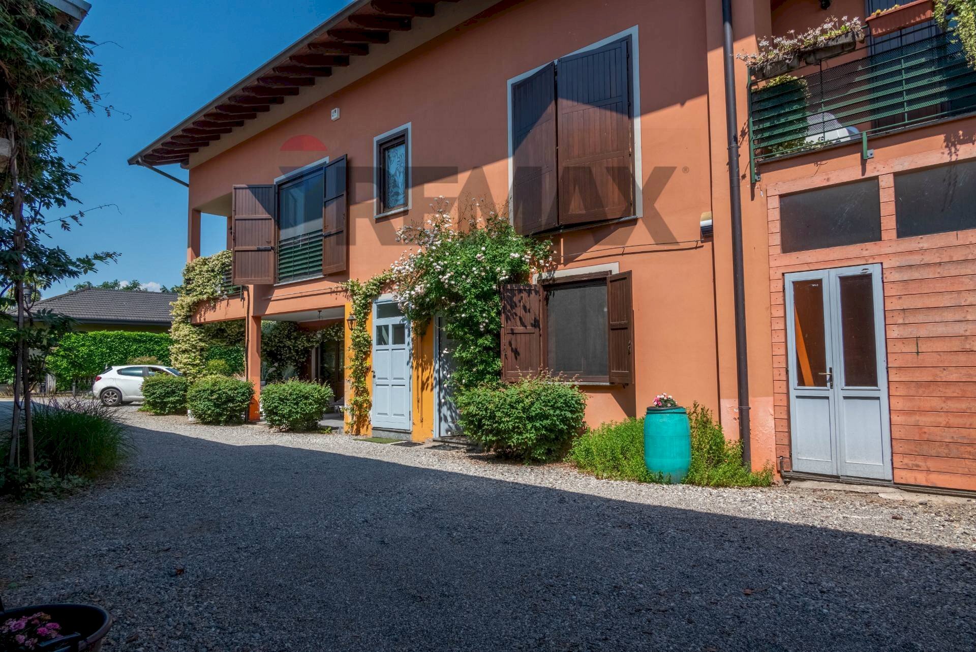 Casa all\'aperto - Casa indipendente via Beati
156, Castelletto Sopra Ticino - foto 2