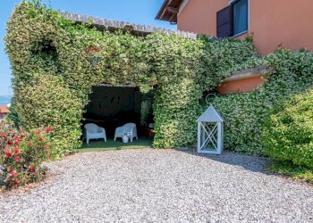 Giardino - Casa indipendente via Beati
 
156, Castelletto Sopra Ticino - foto 4