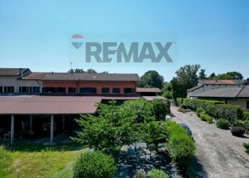 Edificio all\'aperto - Casa indipendente via Beati
 
156, Castelletto Sopra Ticino - foto 12
