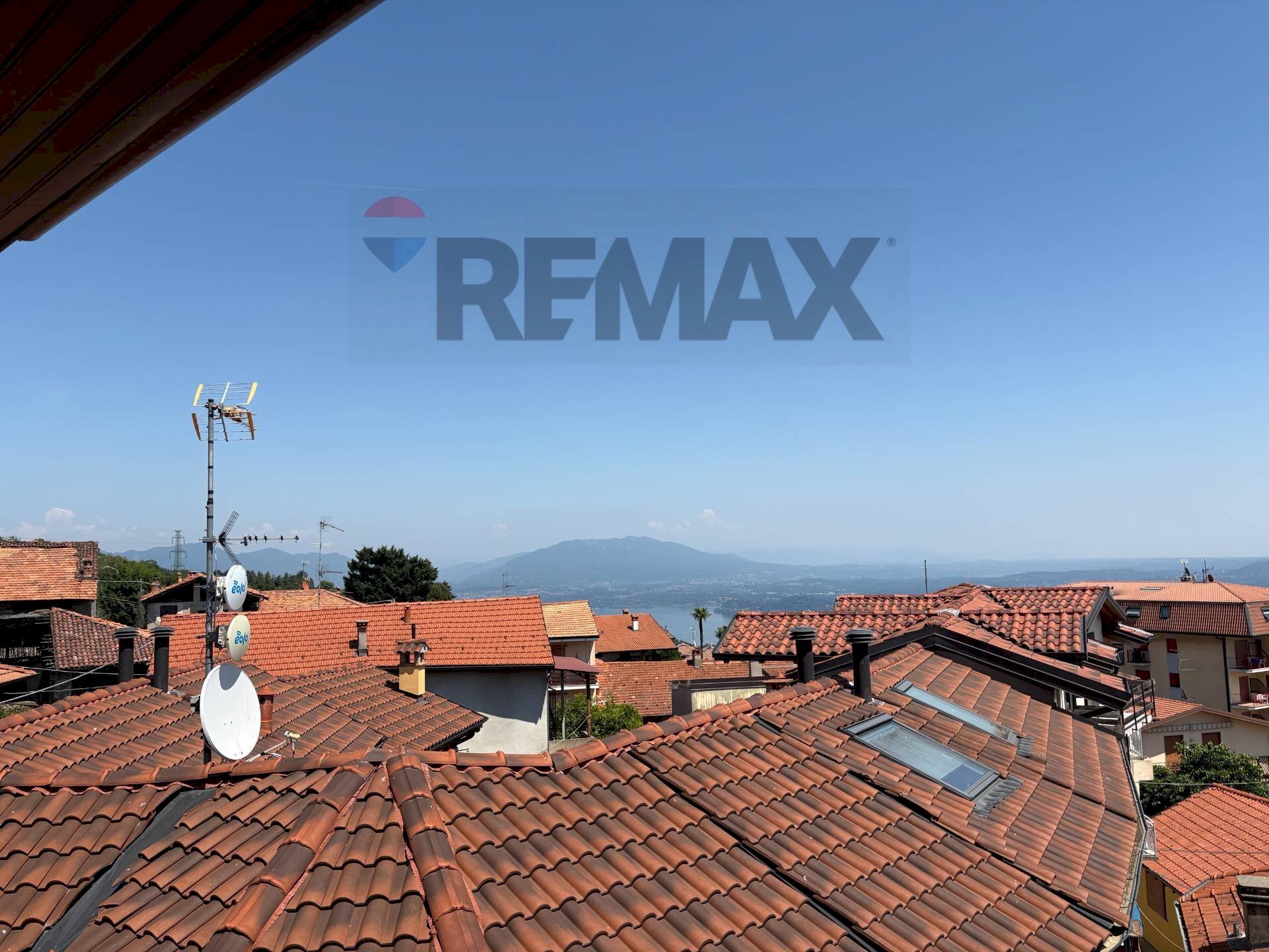 Edificio all\'aperto - Three-room apartment VIA BERTOLETTI
8, Nebbiuno - photo 2