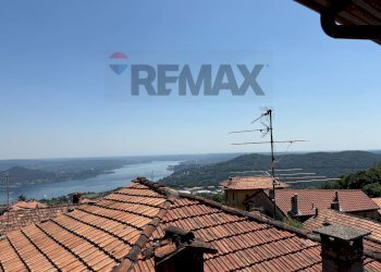 Vista dell\'acqua - Two-room apartment VIA BERTOLETTI
8, Nebbiuno - photo 2