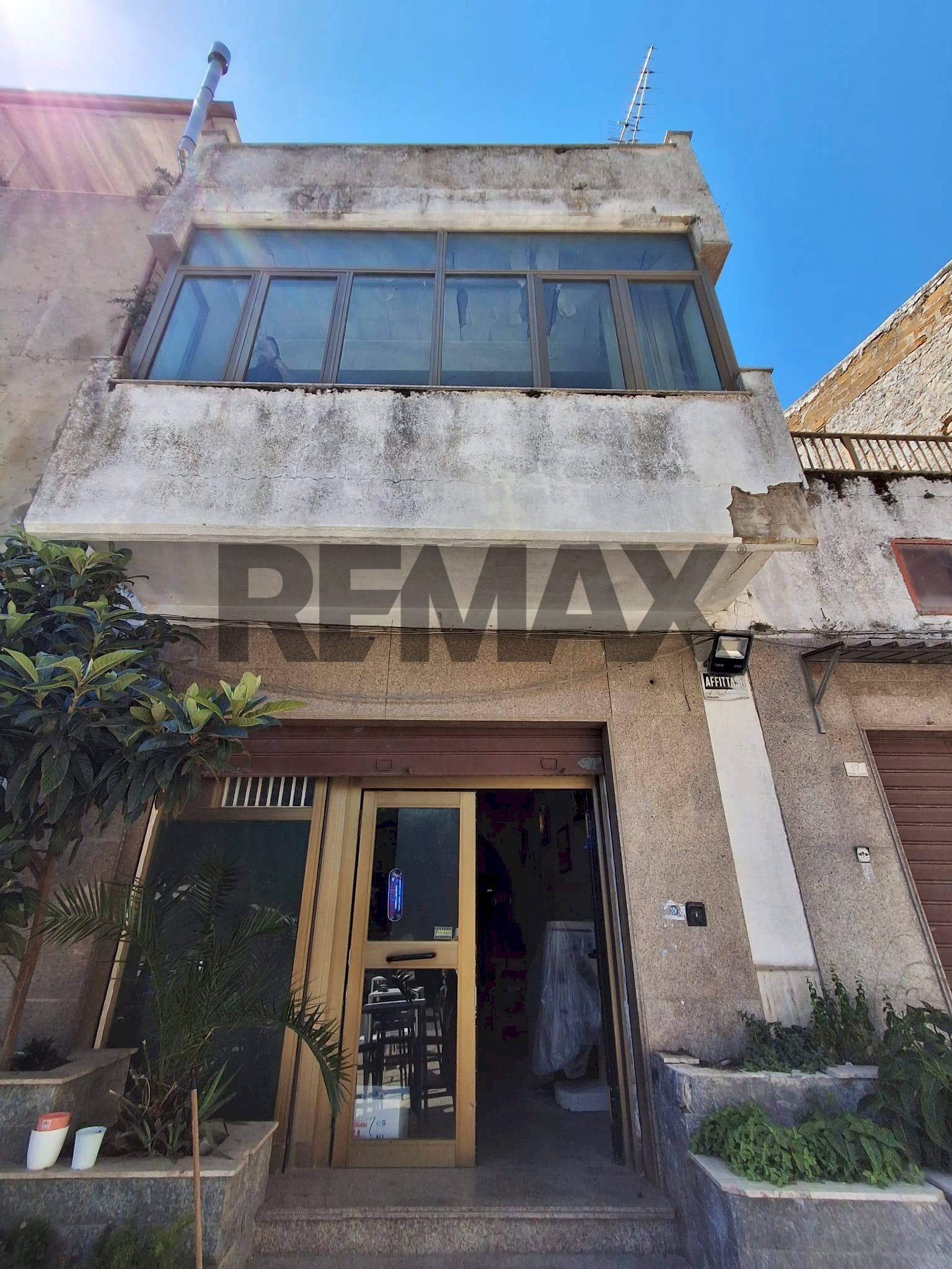 Casa all\'aperto - Commercial Premises piazza Cavour
 
27, Favara - photo 1