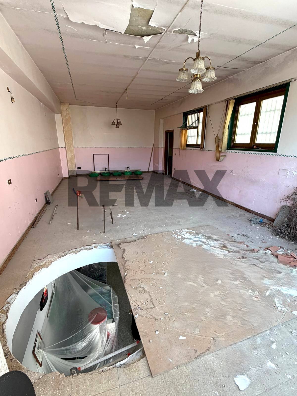 Parcheggio - Commercial Premises piazza Cavour
27, Favara - photo 2